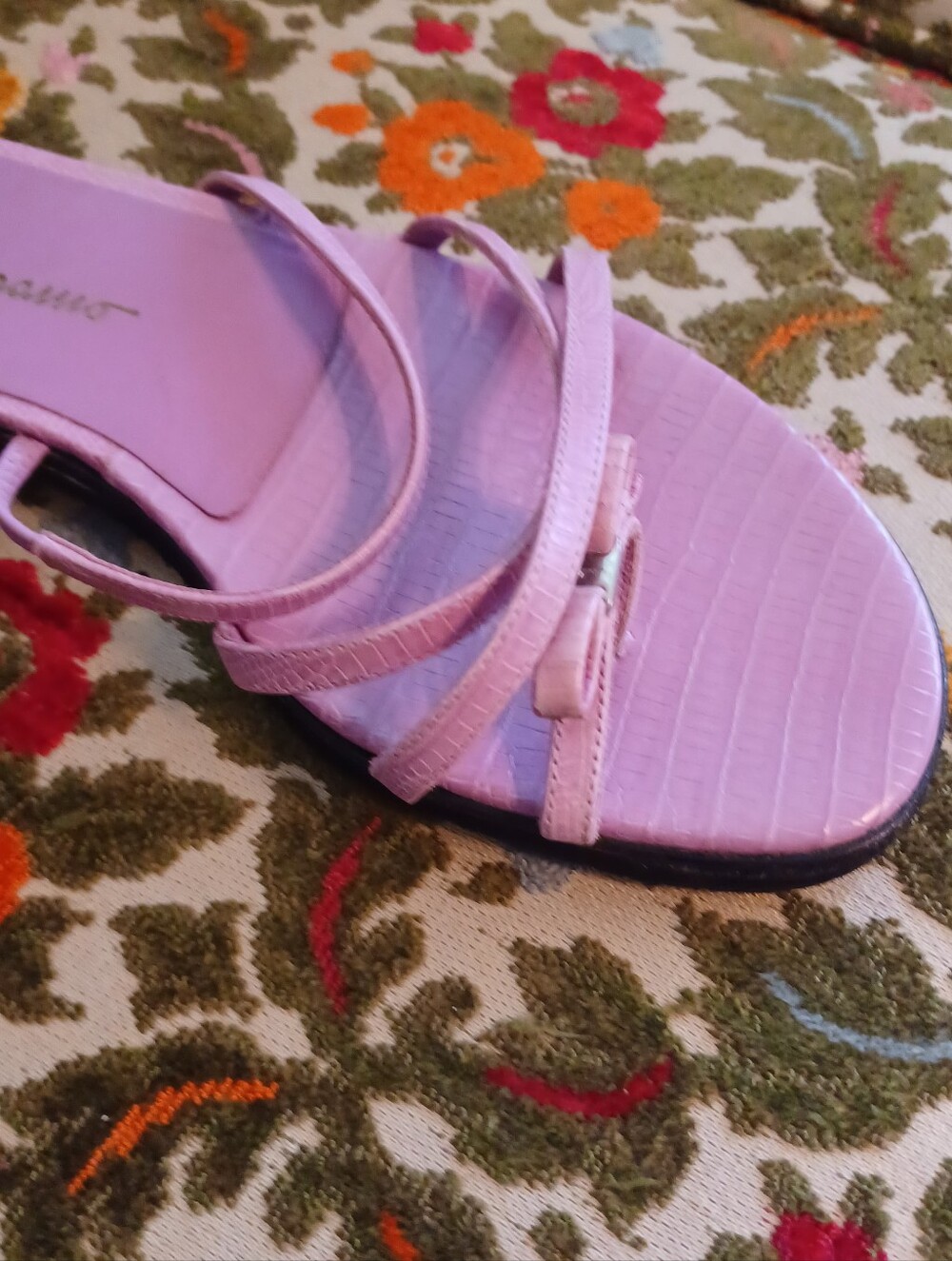 Salvatore Ferragamo Lilac Purple Croc Print Bow Sandals - Picture 4 of 5